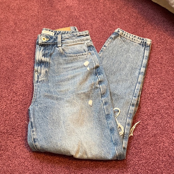 Zara Denim - Zara Ripped Mom Jeans